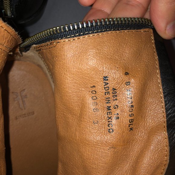 FRYE PHILLIP HARNESS Blk. Sz. 6 - Picture 5 of 16